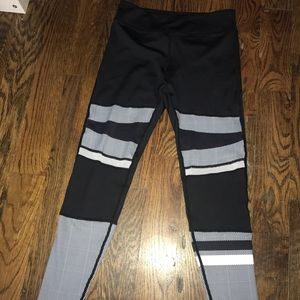 Lilybod full length workout leggings.